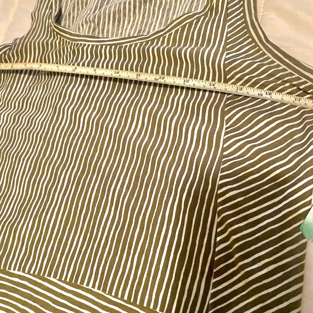 NWT EDDIE BAUER | Ladies Gate Check Mixed-Stripe U-Neck Tank Top Sz M Easy Care - Picture 13 of 15